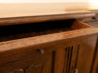 Credenza in noce con un ribasso esclusivo