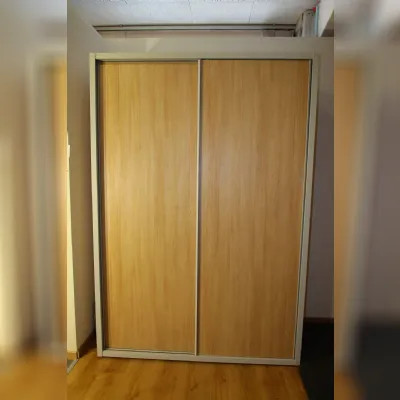 Armadio con ante scorrevoli moderno Slider frame Moretti compact a prezzo scontato