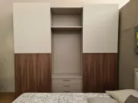 Camera da letto Linear Kico in laminato a prezzo ribassato