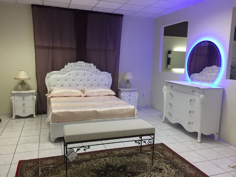 Camera da letto Mobilpiu Viola bianco a prezzo ribassato in tamburato