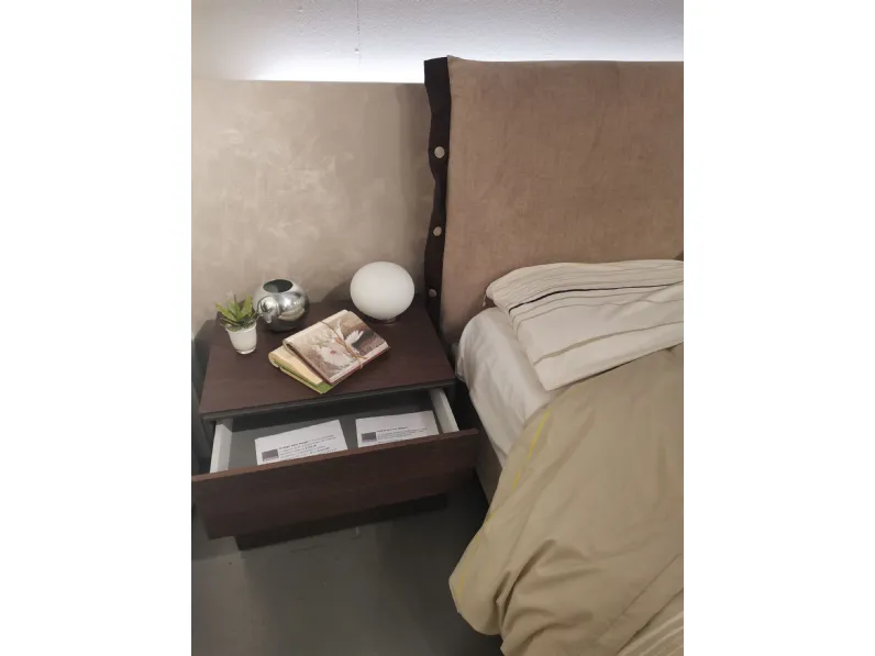 Comodino People Pianca scontato per una camera da letto design