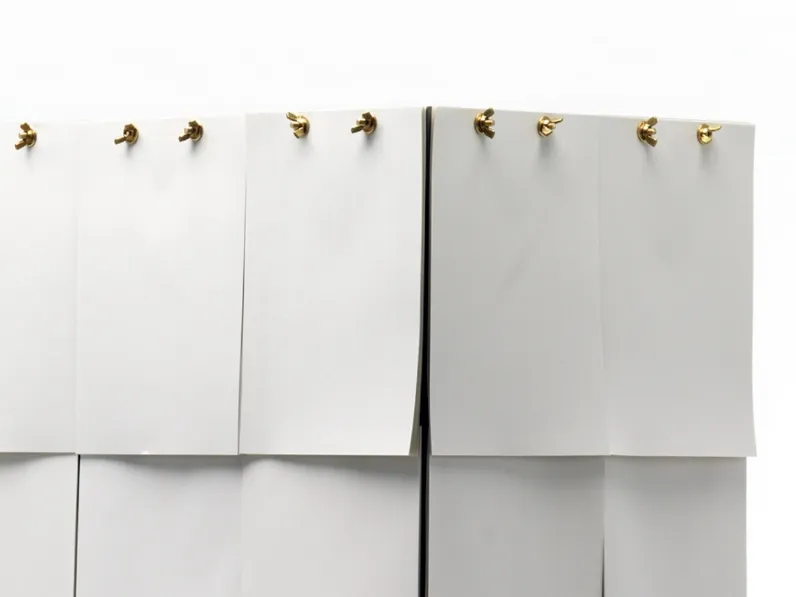 Mensola Contenitore rivestito di fogli di carta notes Mogg in stile design in offerta 