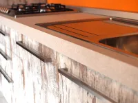 CUCINA LINEARE TRANCHE' LEGNO E SETA BROWN  