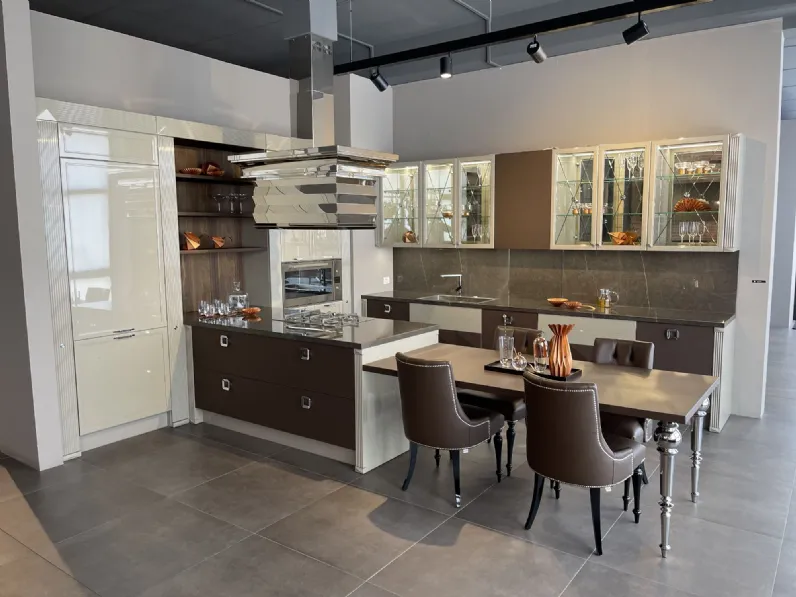 Cucina ad isola in laccato lucido magnolia Luxury glam a prezzo ribassato