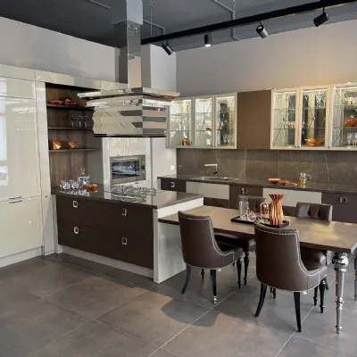 Cucina ad isola in laccato lucido magnolia Luxury glam a prezzo ribassato