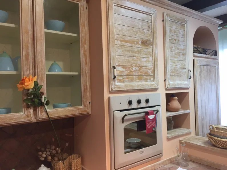 Cucina altri colori country con penisola Effetto muro  Artigianale scontata