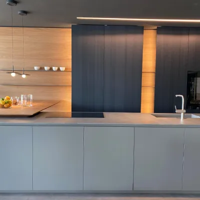 Cucina antracite design ad isola Blade Modulnova