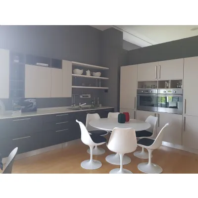Cucina ad angolo in laminato lucido bianca Round in pronta consegna a prezzo scontato