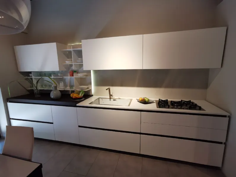 Cucina Arrital cucine design lineare bianca in laccato opaco Ak 05