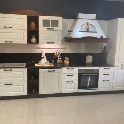Offerta Outlet: cucina bianca classica Asolo Arredo3. Risparmia!