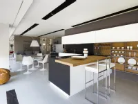 Cucina bianca design con penisola Twelve  Poliform a soli 15500