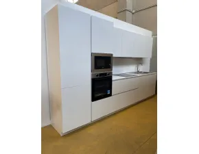 Cucina bianca moderna lineare Laser Nobilia a soli 4500€