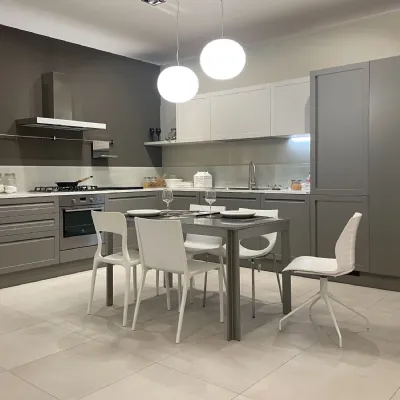 Cucina ad angolo in laccato opaco grigio Carattere a prezzo ribassato