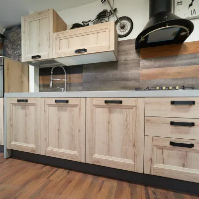 Cucina Colombini industriale lineare rovere chiaro in laminato materico Cucina riveira vintage colore  essenza rovere  offerta 