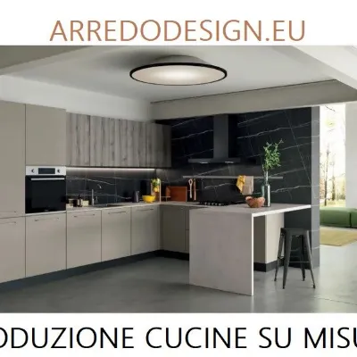 Cucina con penisola in laminato opaco modello A2 * ad un prezzo riservato 