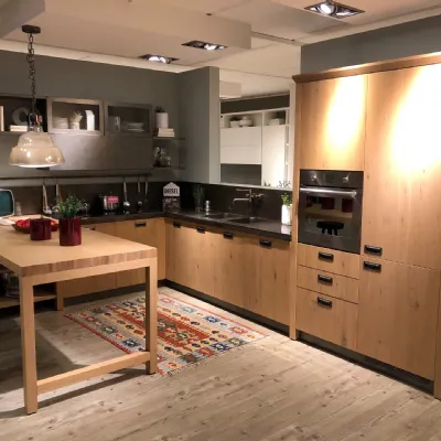 Scopri la cucina Scavolini Diesel Social Kitchen in OFFERTA OUTLET con sconto del 51%.
