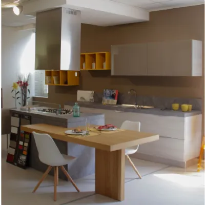 Cucina con penisola moderna Cedro Arrex a prezzo scontato