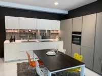 Cucina design ad angolo Ernestomeda Obliqua a prezzo ribassato