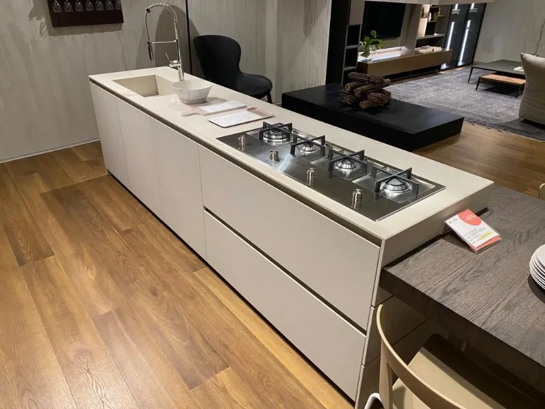 Cucina design altri colori Modulnova ad isola Twenty fly scontata