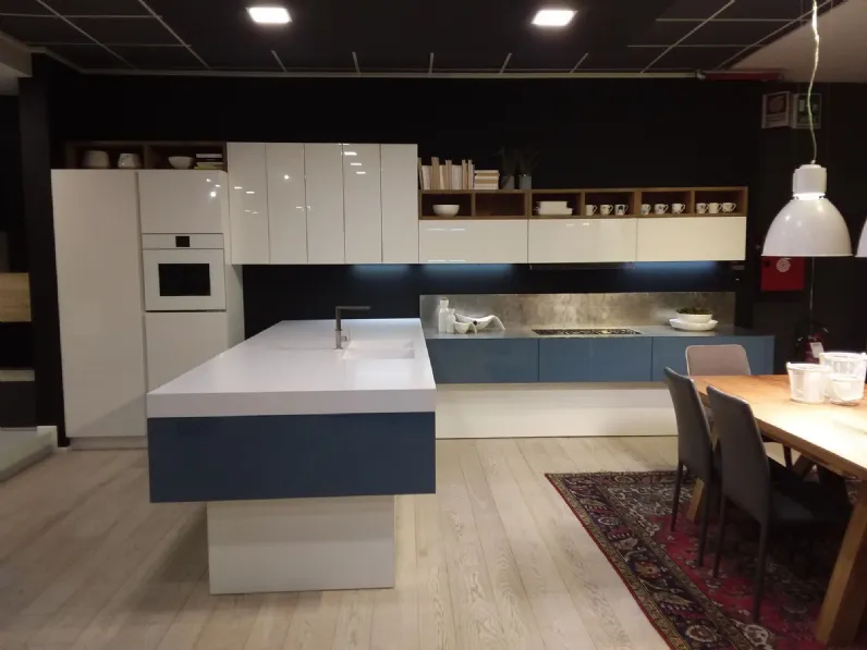 Cucina design con penisola Arrex Zenzero a prezzo ribassato