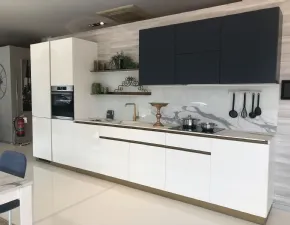 Cucina design bianca Scavolini lineare Delinea in Offerta Outlet
