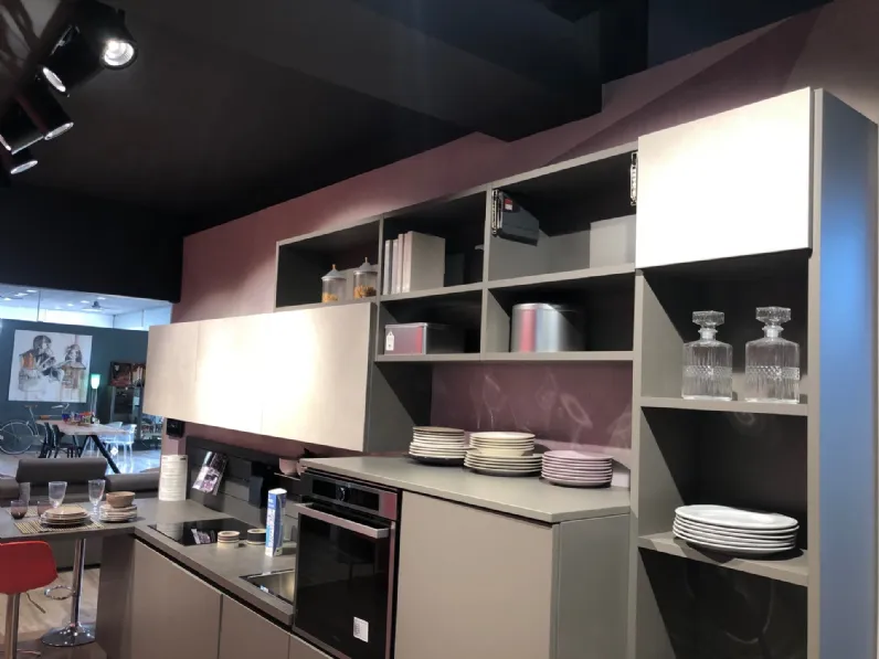 Cucina grigio moderna con penisola Clover Lube cucine in Offerta Outlet