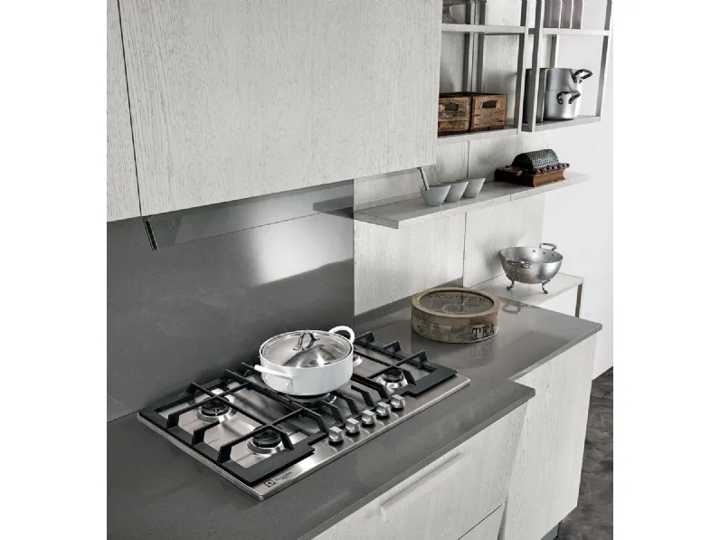 Cucina grigio moderna con penisola Essenza Colombini casa in Offerta Outlet