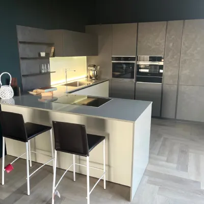 Cucina grigio moderna con penisola Space Forma 2000 a soli 7800€