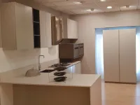 Cucina grigio moderna con penisola Viva Maistri cucine in Offerta Outlet