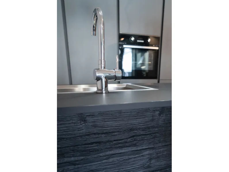 Cucina Groove moderna antracite ad isola Berloni cucine scontata 40%