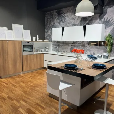 Scopri la cucina Infinity Stosa con penisola e uno sconto imperdibile!