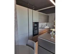 Cucina Artis design grigio ad isola Nobilia scontata 60%