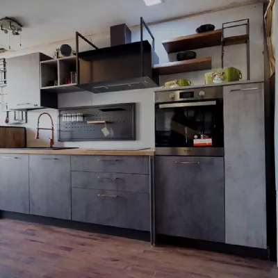 Cucina industriale grigio, lineare in legno e ossido. 4990. Nuovi mondi.