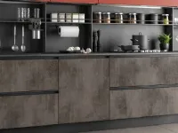 Cucina lineare in laminato materico grigio  ccuina industrial  in ossido cemento rame  in offerta  a prezzo scontato