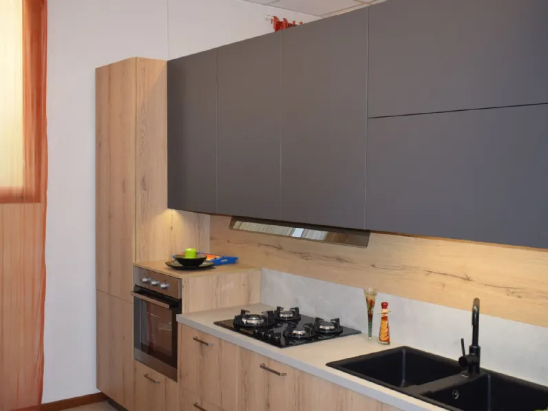 Offerta Outlet: Cucina Kali' Arredo3, rovere chiaro, moderna e lineare.