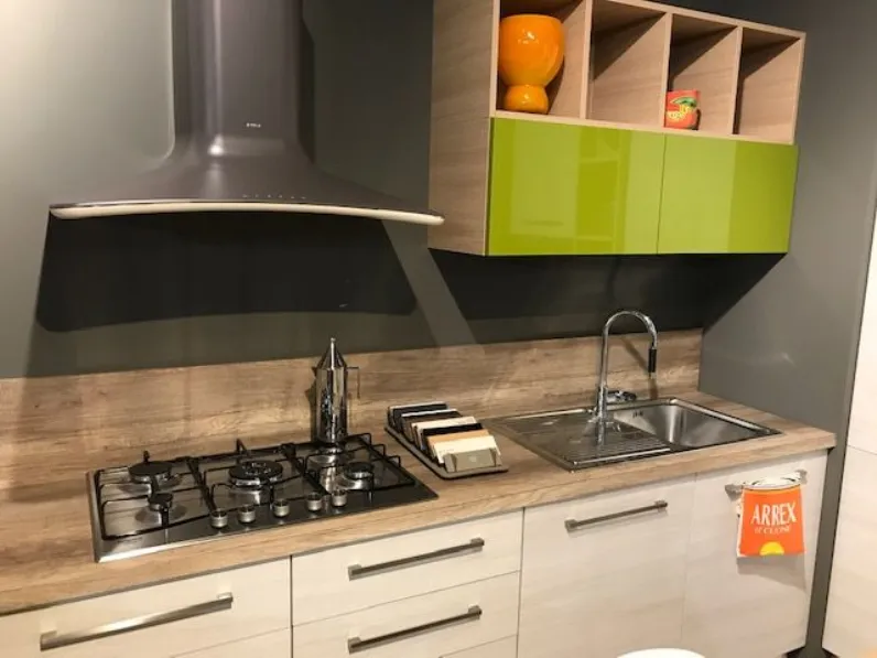 Cucina lineare in laminato materico tortora Cacao new a prezzo scontato