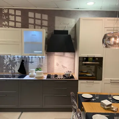 Cucina lineare in legno bianca Contempo a prezzo ribassato