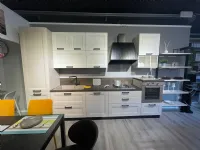 Cucina lineare in legno bianca Nina a prezzo scontato