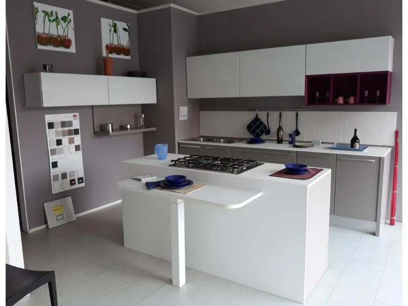 Cucina Lube cucine moderna ad isola grigio in laccato opaco Modello5