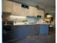 Cucina esposta  Lube modello Immagina grigio Agata e cemento, prezzo offerta sconto 40%