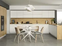 Cucina modello Cucina white design con colonne  Nuovi mondi cucine PREZZO SCONTATO