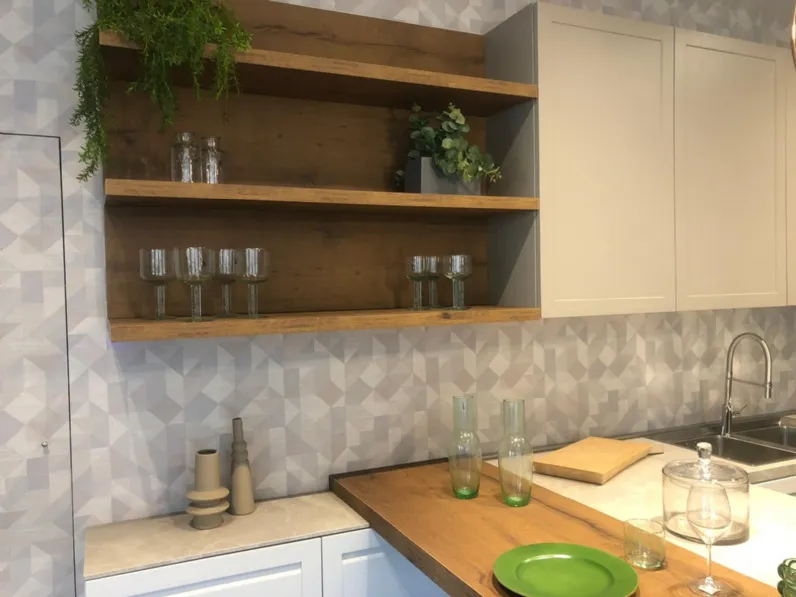 Cucina moderna con penisola Carattere Scavolini a prezzo ribassato