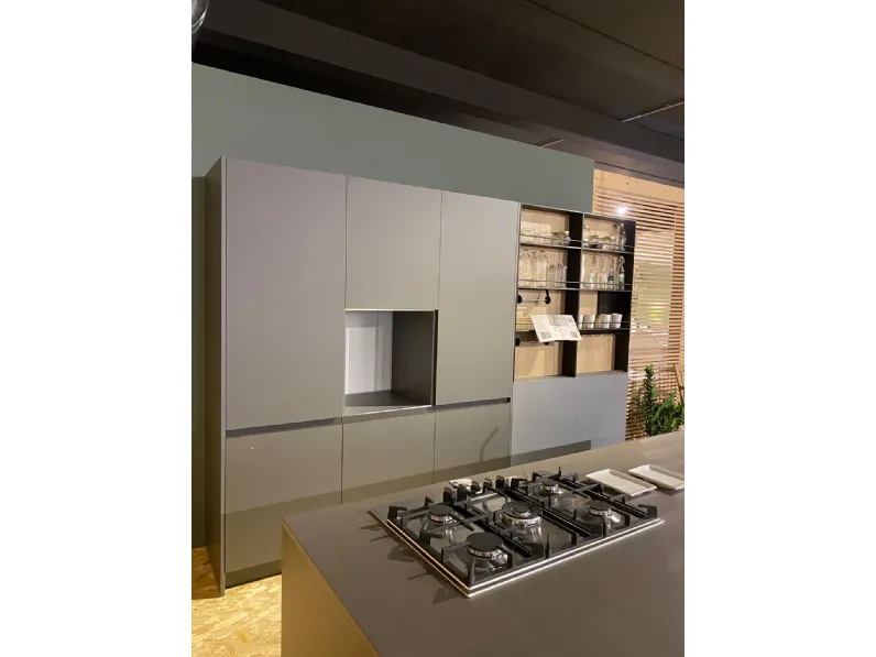 Cucina moderna grigio Arredo3 ad isola Kal scontata