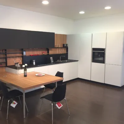 Cucina grigio moderna ad angolo Alea Poliform a soli 19228€