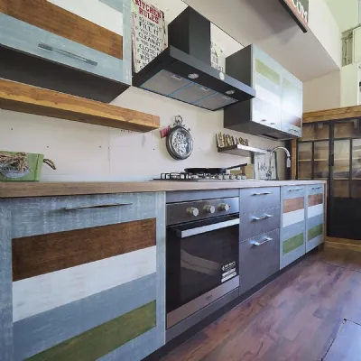 Nuovi mondi cucine: ante in legno colorato, moderna ed eco-vintage. -59%!