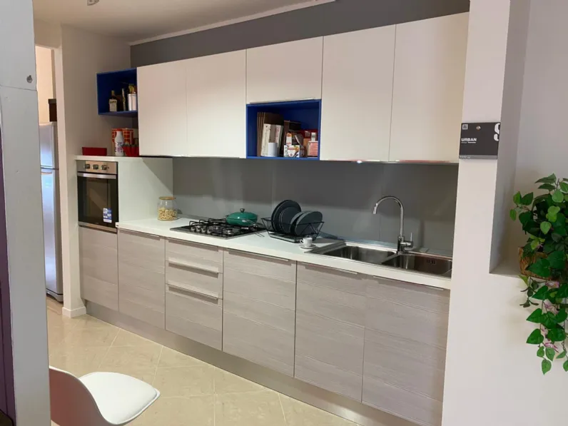 Cucina moderna lineare Scavolini Urban a prezzo scontato