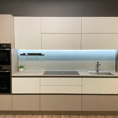 Cucina lineare in laminato materico a prezzo scontato 25%
