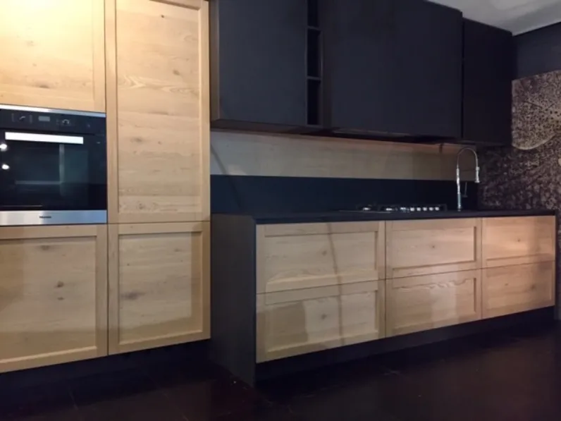 Cucina moderna lineare Ar-tre Infinity rovere nodato - paolo biordi designer a prezzo ribassato