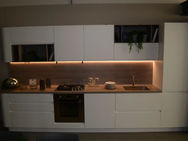 Cucina Stosa cucine moderna lineare bianca in laccato opaco Bring