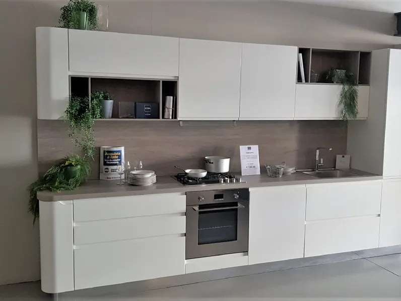 Cucina Stosa cucine moderna lineare bianca in laccato opaco Bring